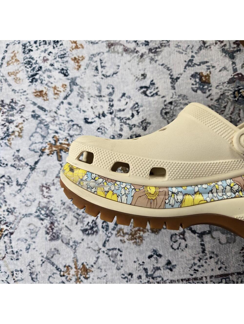 Crocs Mega Crush Clog Vanilla/Multi Retro Floral Colorway Women US 9 - Picture 3 of 15